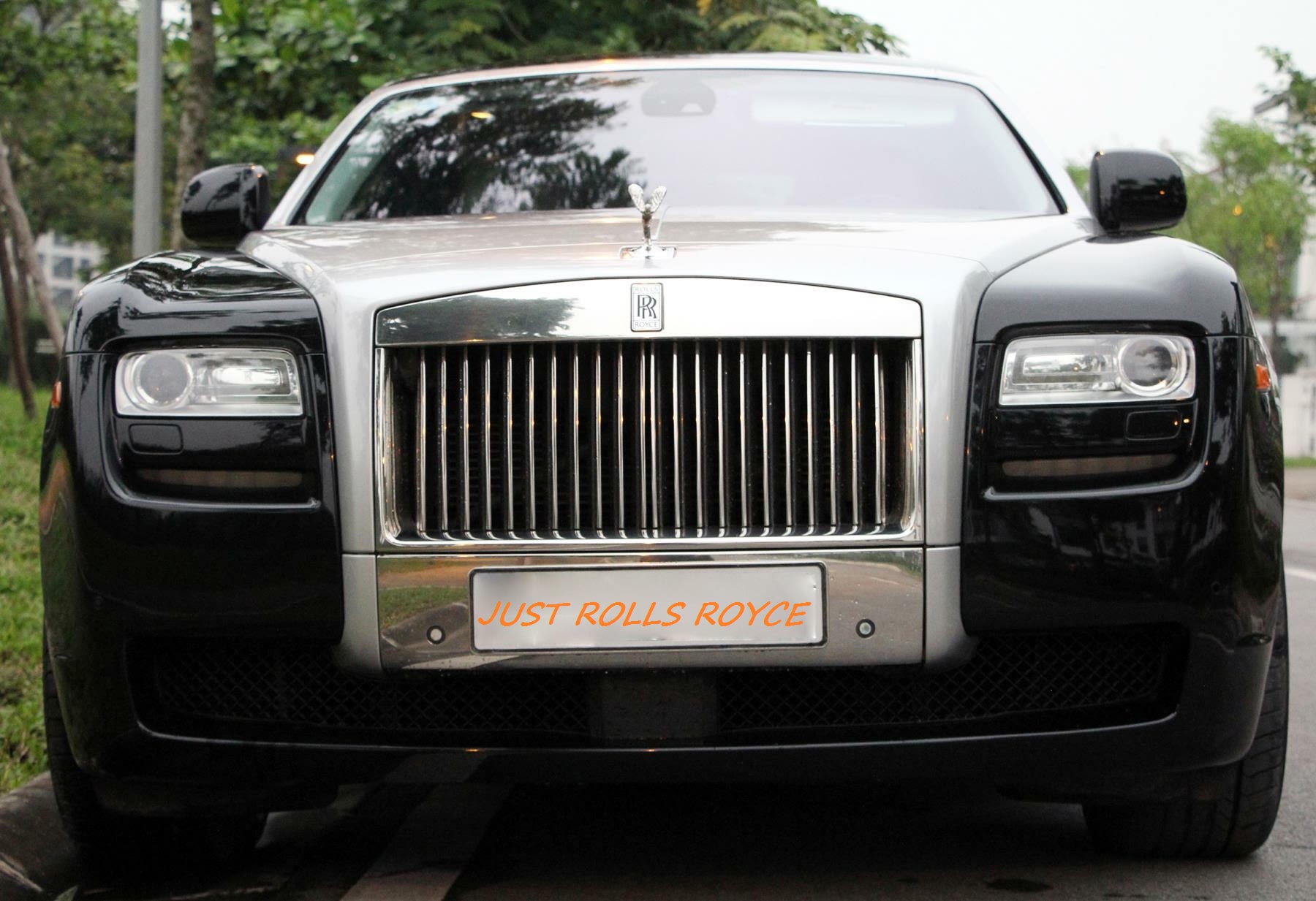 Rto Rolsy Khám phá Lịch Sử Đằng Sau Sự Nổi Tiếng của Rolls Royce – Thue xe Rolls ...